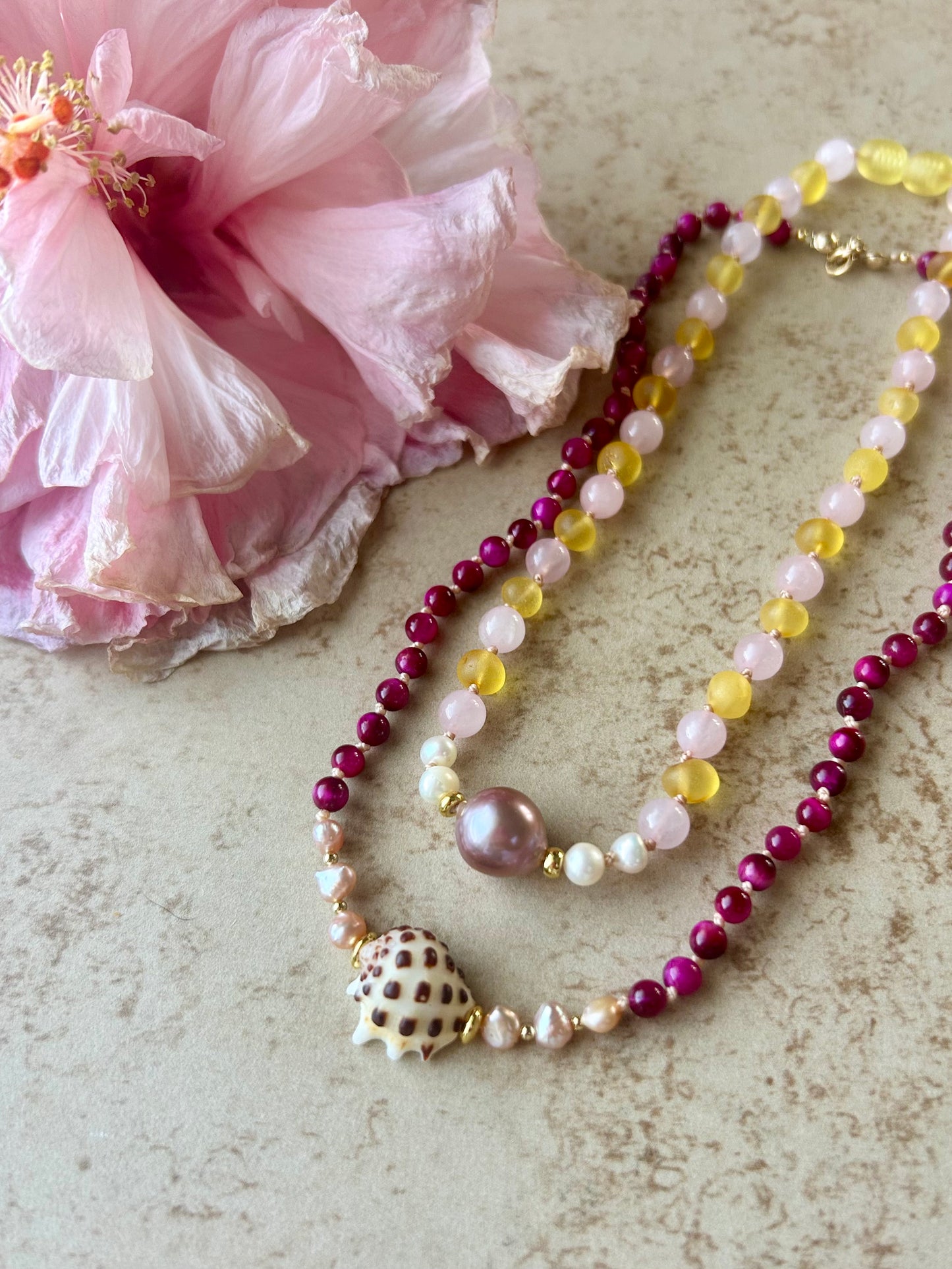15" Pink Rose Tigers Eye & Spotted Drupe Neck'lei