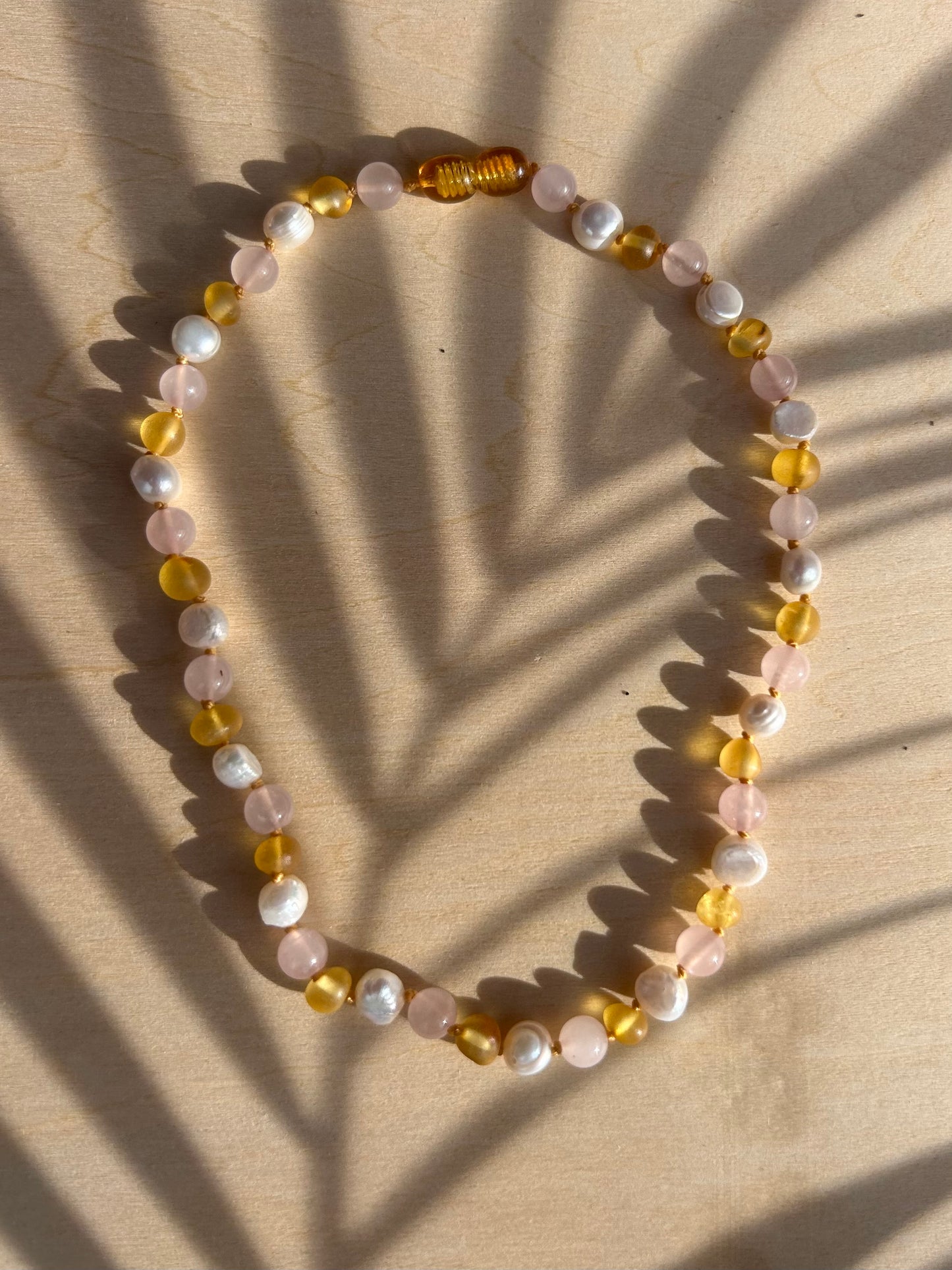 13” Amber, Rose Quartz & Pearls Neck’lei